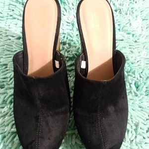 Women's shoes